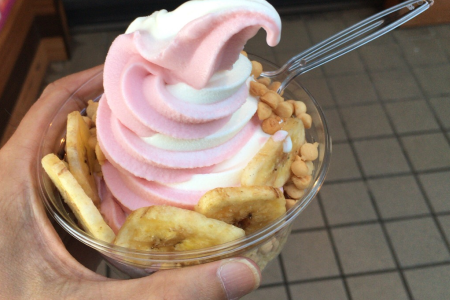 「カーニバル 吉祥寺店」で無料トッピングも楽しいソフトクリームをいただきました