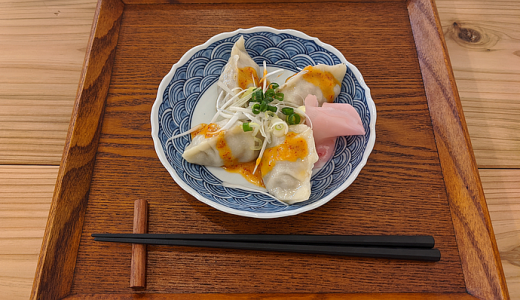 武蔵境の「ニチョウメカフェ ニニギ」で腸にやさしく盛り付けも見事な餃子、とん汁、やきめしを味わう