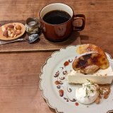 三鷹のお洒落カフェ「モリスケ＋横森珈琲」で季節を感じるチーズケーキと深入りブレンドを味わう