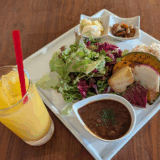 吉祥寺到着 15時少し前で「八十八夜」に平日ランチのラストオーダー滑り込みで「焼き野菜のビーフカレー」を堪能