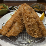 「吉祥寺もがめ食堂」 でボリューム満点の「あじフライ定食」をタルタルソースをたっぷり付けて堪能