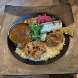 井の頭公園駅前「ピワン」で季節のカレーの張り紙に誘われて「秋刀魚のカレー」を堪能